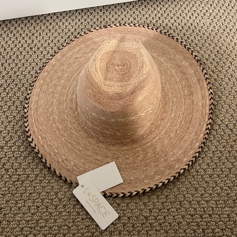L Space Dean Hat NwT